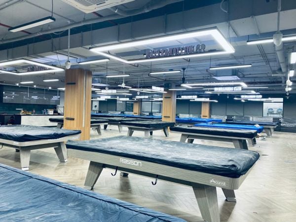 Loa billiard, loa bida phát nhạc nền tự động cho 99 billiards cs 9 FPT Academy Hoà Lạc, loa được thiết kế riêng cho quán, bật lớn không tạp âm, miễn phí công lắp đặt, bảo hành dài hạn 5 năm