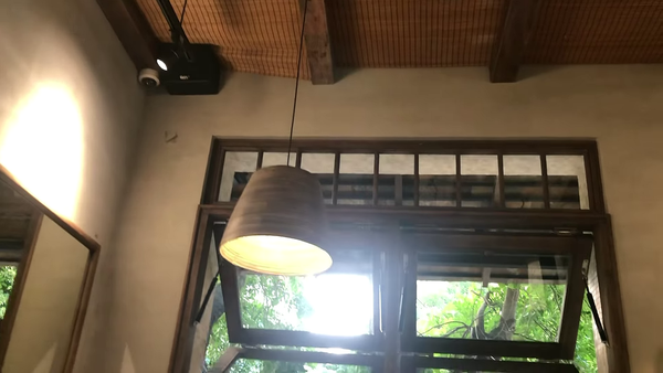 Loa thông báo, phát nhạc nền tự động Goldsound cho nhà hàng MONO Coffee Lab - Hồ Xuân Hương, Hà Nội, loa được thiết kế riêng cho quán, bật lớn không tạp âm, miễn phí công lắp đặt, bảo hành dài hạn 5 năm