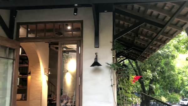 Loa thông báo, phát nhạc nền tự động Goldsound cho nhà hàng MONO Coffee Lab - Hồ Xuân Hương, Hà Nội, loa được thiết kế riêng cho quán, bật lớn không tạp âm, miễn phí công lắp đặt, bảo hành dài hạn 5 năm