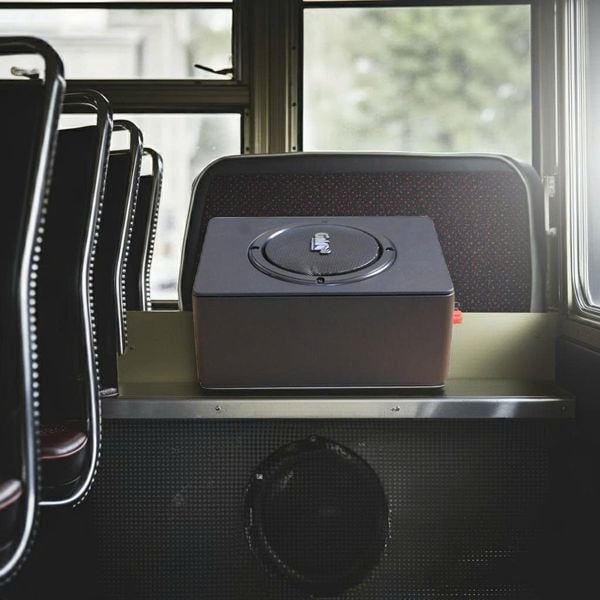 Loa toàn dải xe ô tô V40CAR, chuyên loa xe khách, xe tải, xe du lịch (số lượng 01 loa) (40w, loa bass 5.25 inch, kích thước rộng 18 cm, cao 25 cm, sâu 11 cm, bảo hành dài hạn 5 năm.