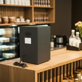 Loa treo tường không dây C50 UHF Goldsound (1 chiếc), công suất 50w, loa bass 5 inch, treble 2 inch, kích thước rộng 20 cm, cao 32 cm, sâu 20 cm, phủ da cao cấp, bảo hành dài hạn 5 năm.