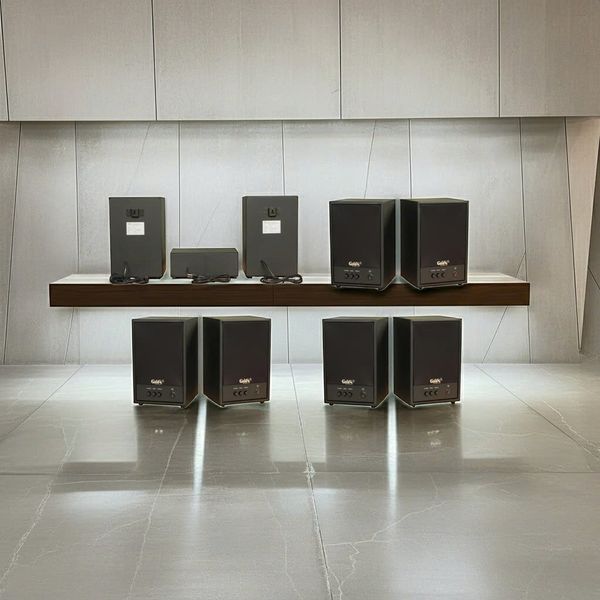 Dàn loa treo tường không dây, loa thông báo, loa phát nhạc tự động: 01 amply A50 Goldsound + 8 loa không dây C50 UHF Goldsound