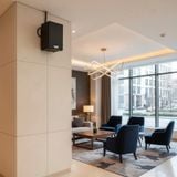 Loa không dây treo tường V30 UHF Goldsound, công suất 30w, loa bass 3 inch, kích thước rộng 14.5 cm, cao 21.5 cm, sâu 15 cm, bảo hành dài hạn 5 năm.