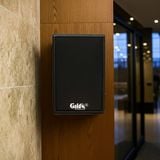 Loa không dây treo tường V30 UHF Goldsound, công suất 30w, loa bass 3 inch, kích thước rộng 14.5 cm, cao 21.5 cm, sâu 15 cm, bảo hành dài hạn 5 năm.