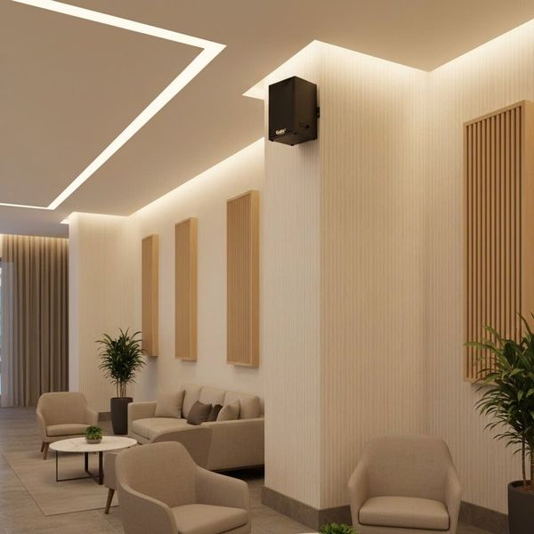 Loa không dây treo tường V30 UHF Goldsound, công suất 30w, loa bass 3 inch, kích thước rộng 14.5 cm, cao 21.5 cm, sâu 15 cm, bảo hành dài hạn 5 năm.