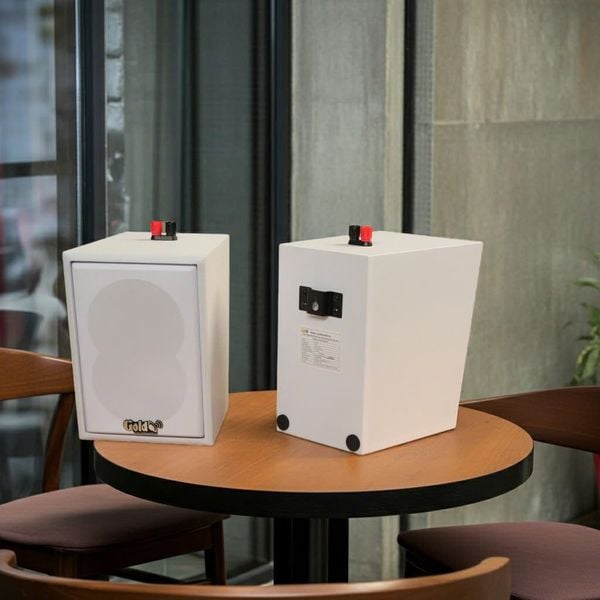 Loa vệ tinh treo tường C25 màu trắng (số lượng 01 loa), công suất 23w, loa bass 4 inch, treble 5 cm, kích thước rộng 17 cm, cao 24 cm, sâu 22.5 cm, bảo hành dài hạn 5 năm.