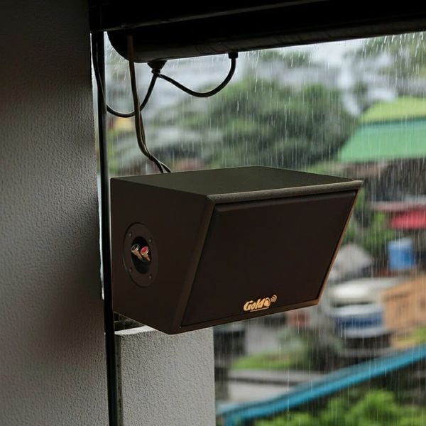 Loa sân vườn treo tường C38NT (ngoài trời, số lượng 01 loa), công suất 38w, thiết kế chống nước, loa bass 4 inch, kích thước rộng 23 cm, cao 17 cm, sâu 20 cm, bảo hành 12 tháng