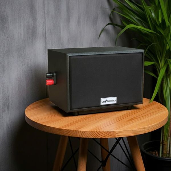 Loa vệ tinh treo tường C101 - 15w (số lượng 01 loa), công suất 15w, loa bass 3 inch, kích thước rộng 21 cm, cao 14 cm, sâu 15.25 cm, bảo hành dài hạn 5 năm.
