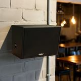 Loa treo tường C130 (số lượng 1 loa), công suất 130w, loa bass 20 cm, treble 10 cm, kích thước rộng 37 cm, cao 27.5 cm, sâu 28.5 cm, bảo hành dài hạn 5 năm.