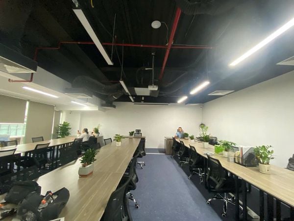 Loa treo tường phát thông báo, phát nhạc cho văn phòng Elite Capital, Hà Nội, loa được thiết kế riêng cho quán, bật lớn không tạp âm, miễn phí công lắp đặt, bảo hành dài hạn 5 năm