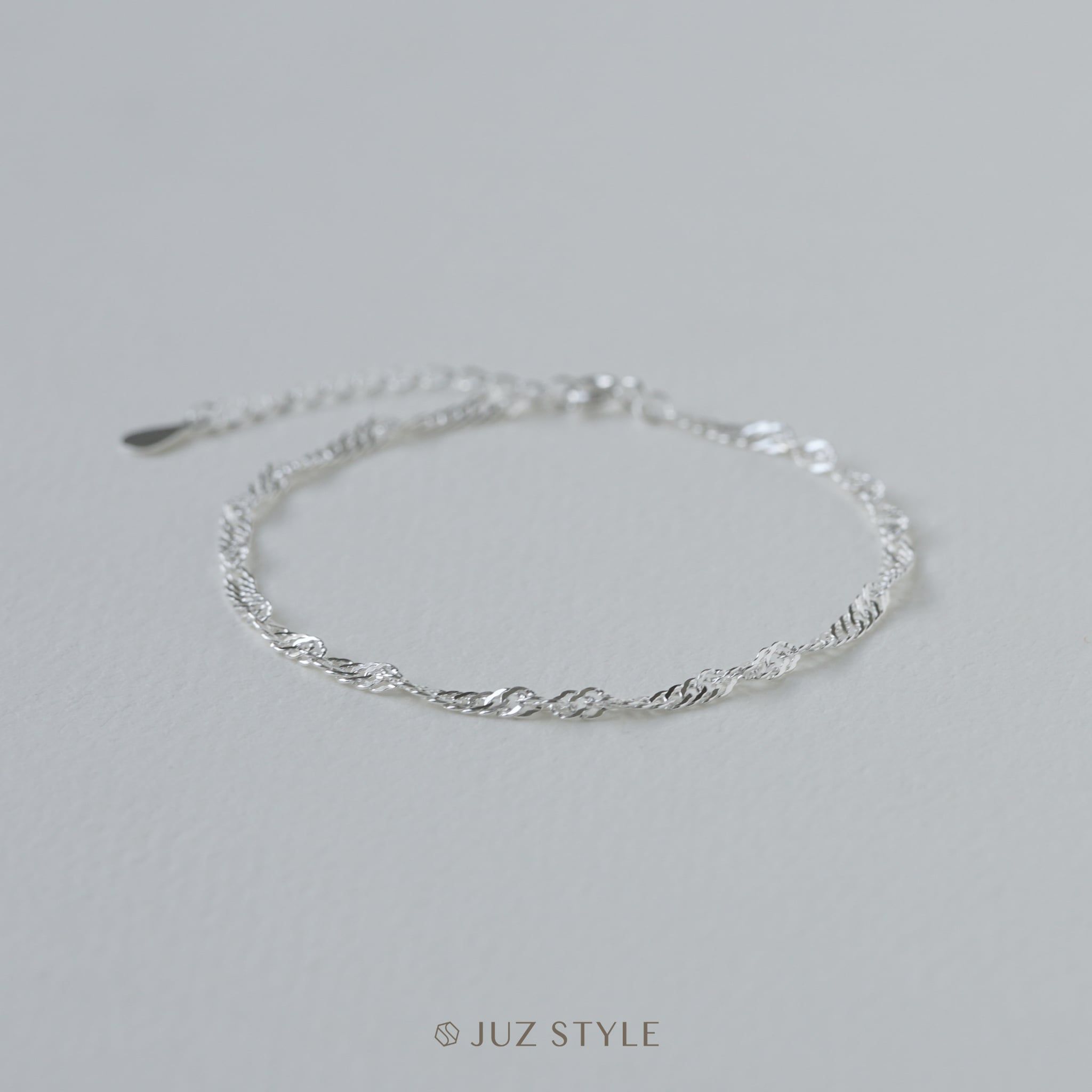  Lắc tay bạc Twisted 
