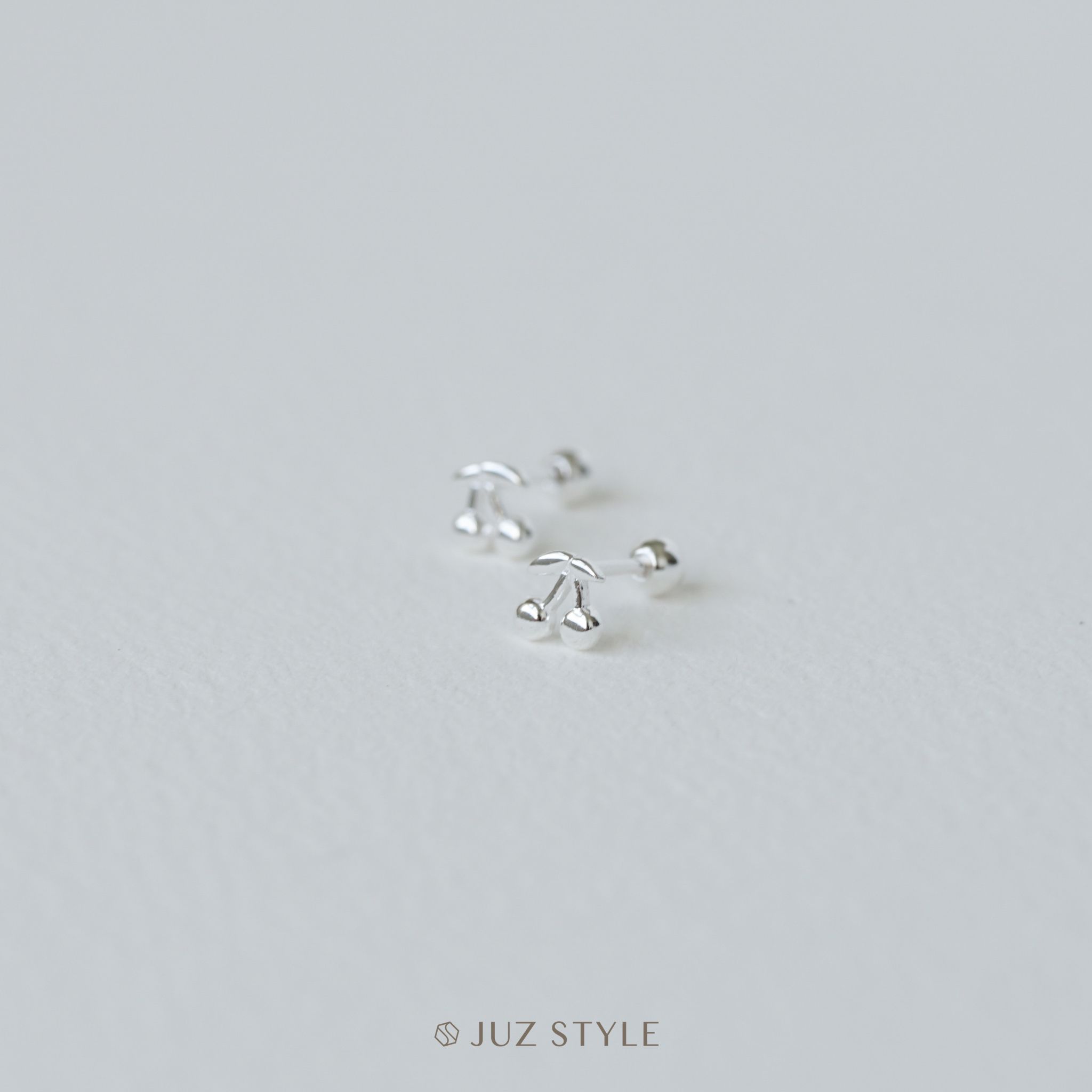  Bông tai bạc Cherries Ballstuds 