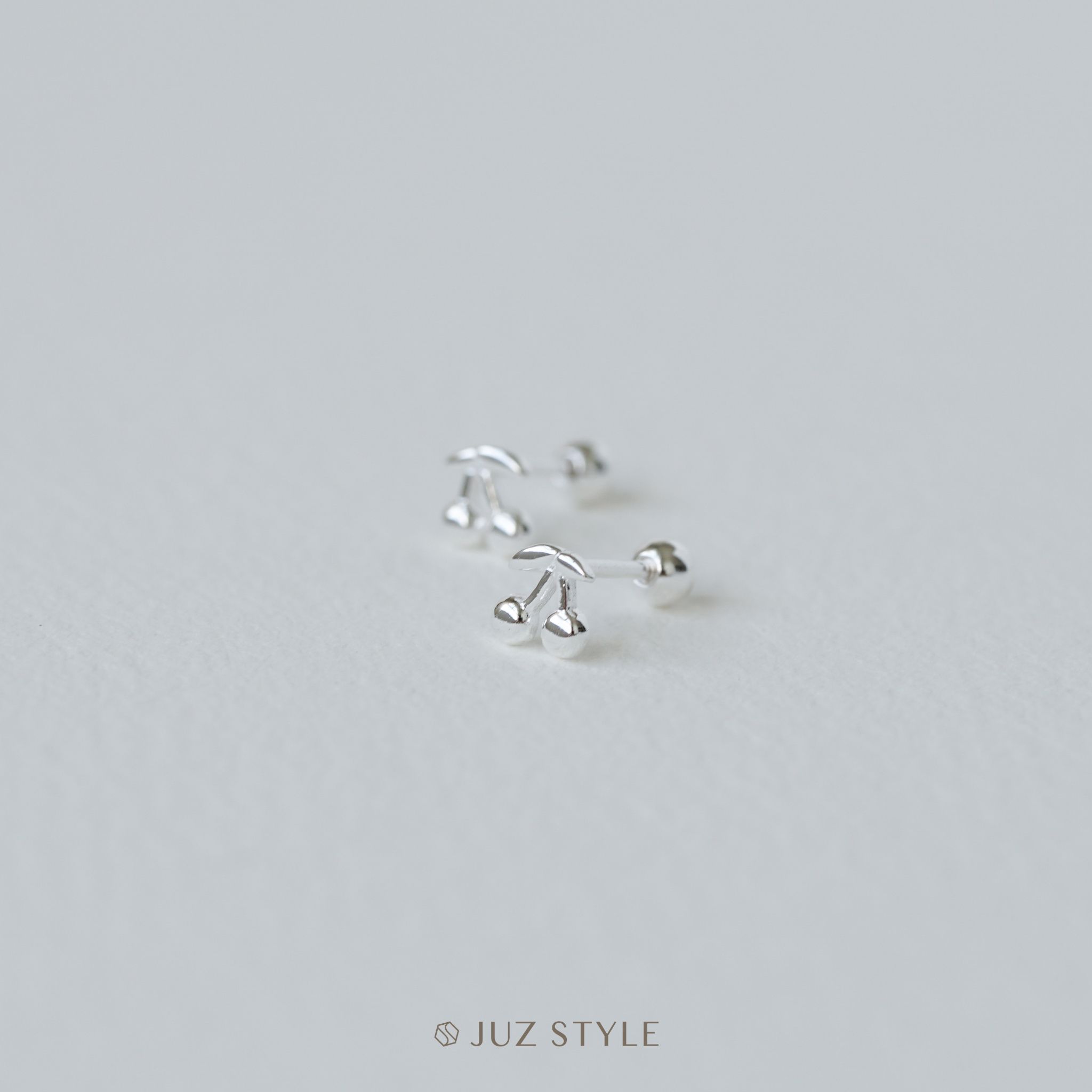  Bông tai bạc Cherries Ballstuds 