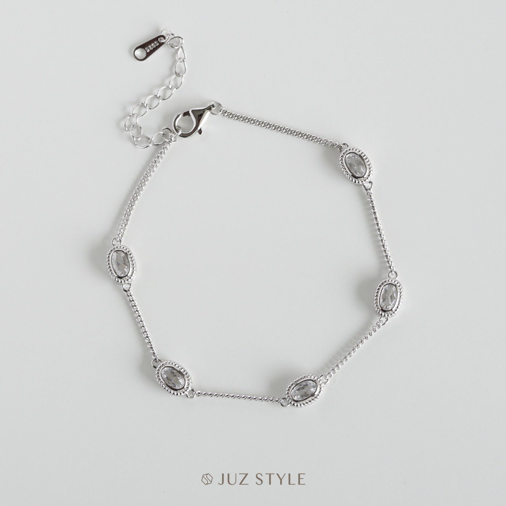  Lắc tay bạc Oval Cz stones 
