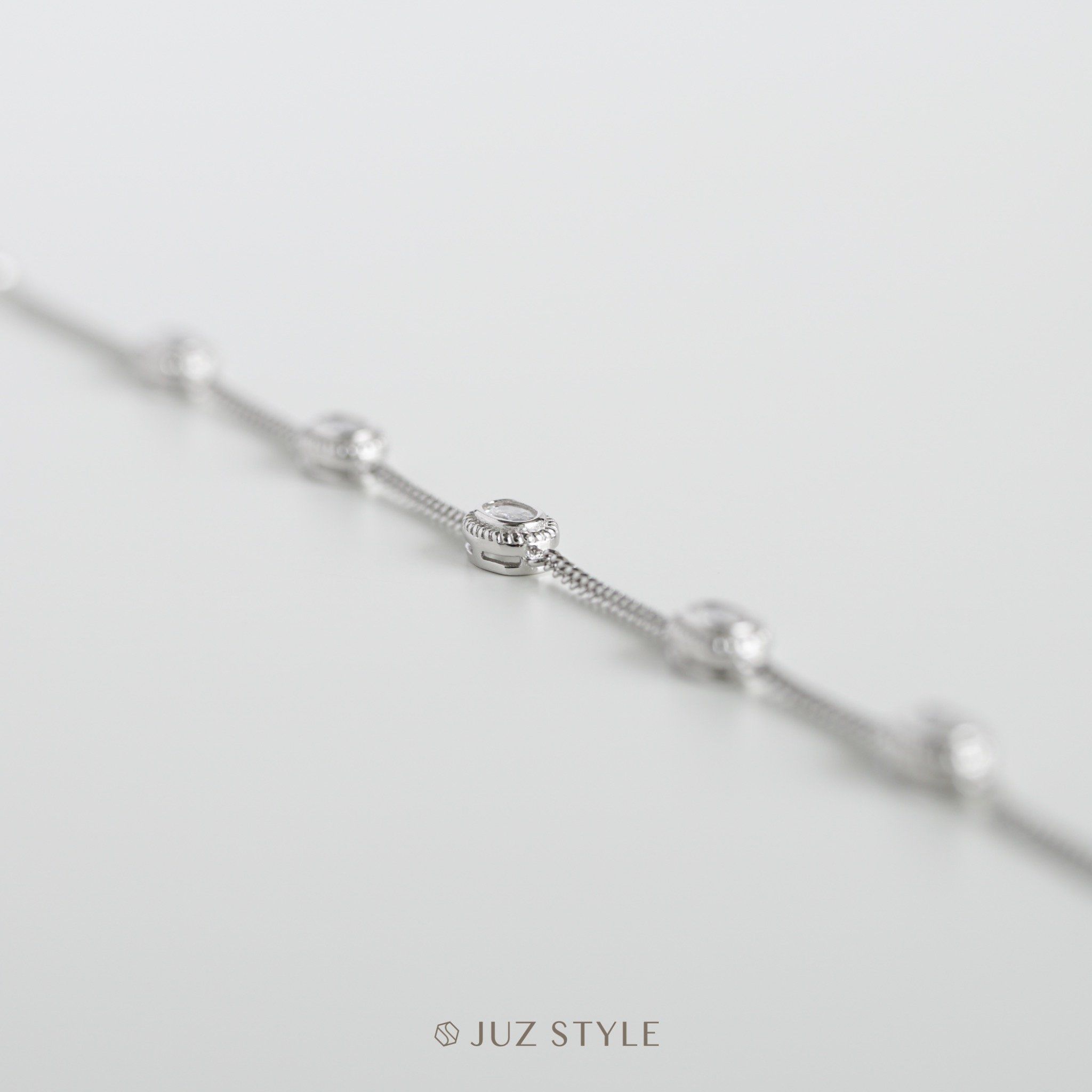  Lắc tay bạc Oval Cz stones 