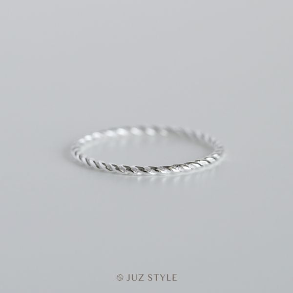  Nhẫn bạc Twisted 