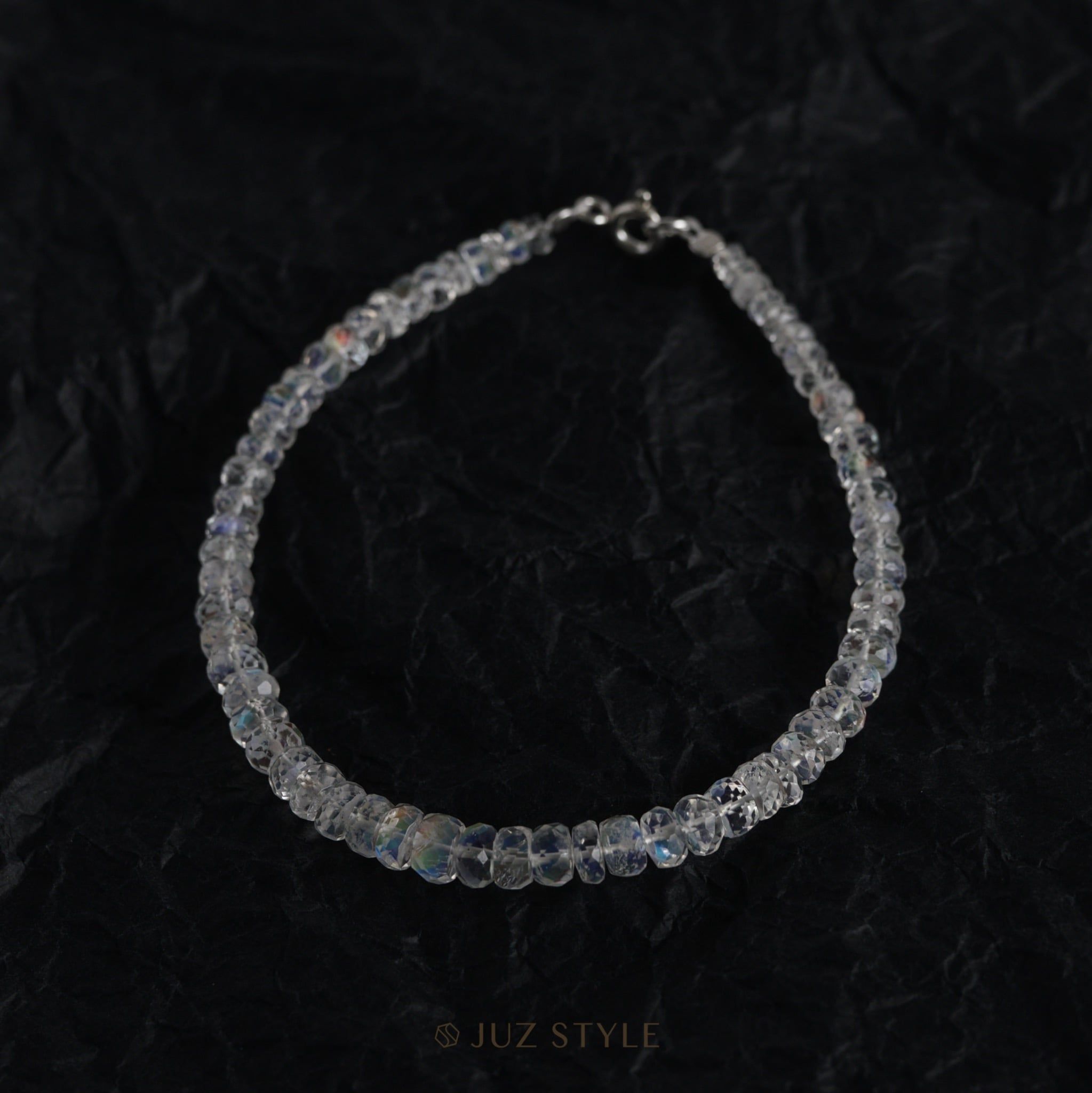  Vòng tay đá Rainbow Moonstone Madagascar (one of kind) 