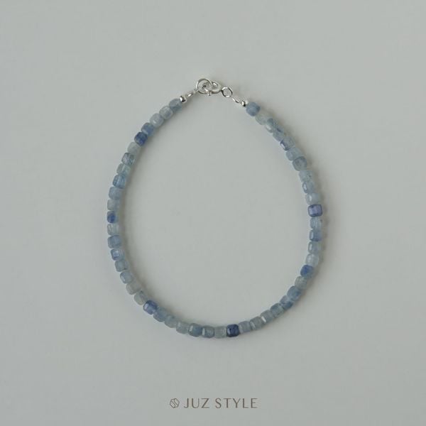  Vòng tay đá Kyanite cube 3mm 