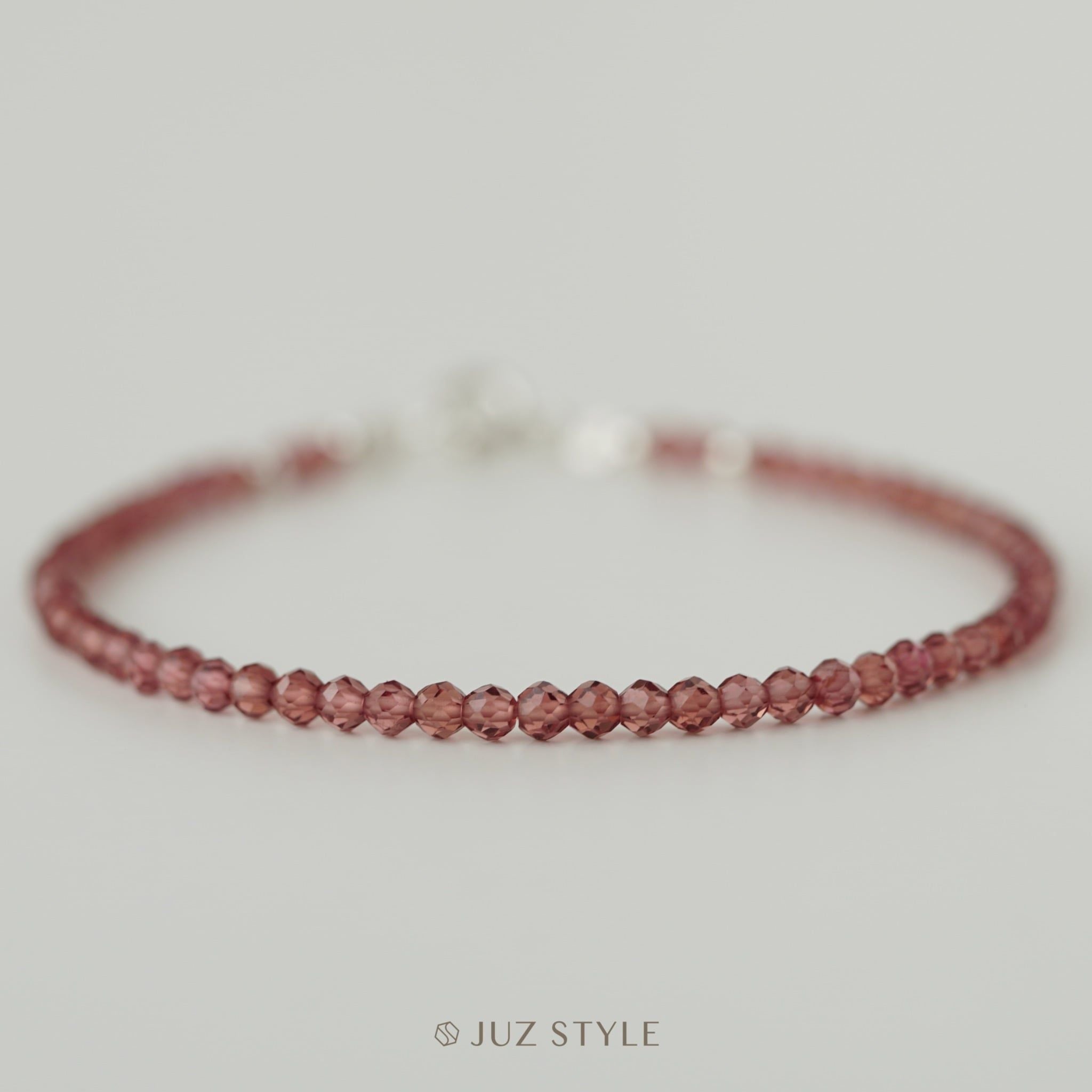  Vòng tay đá Garnet 2.6mm 