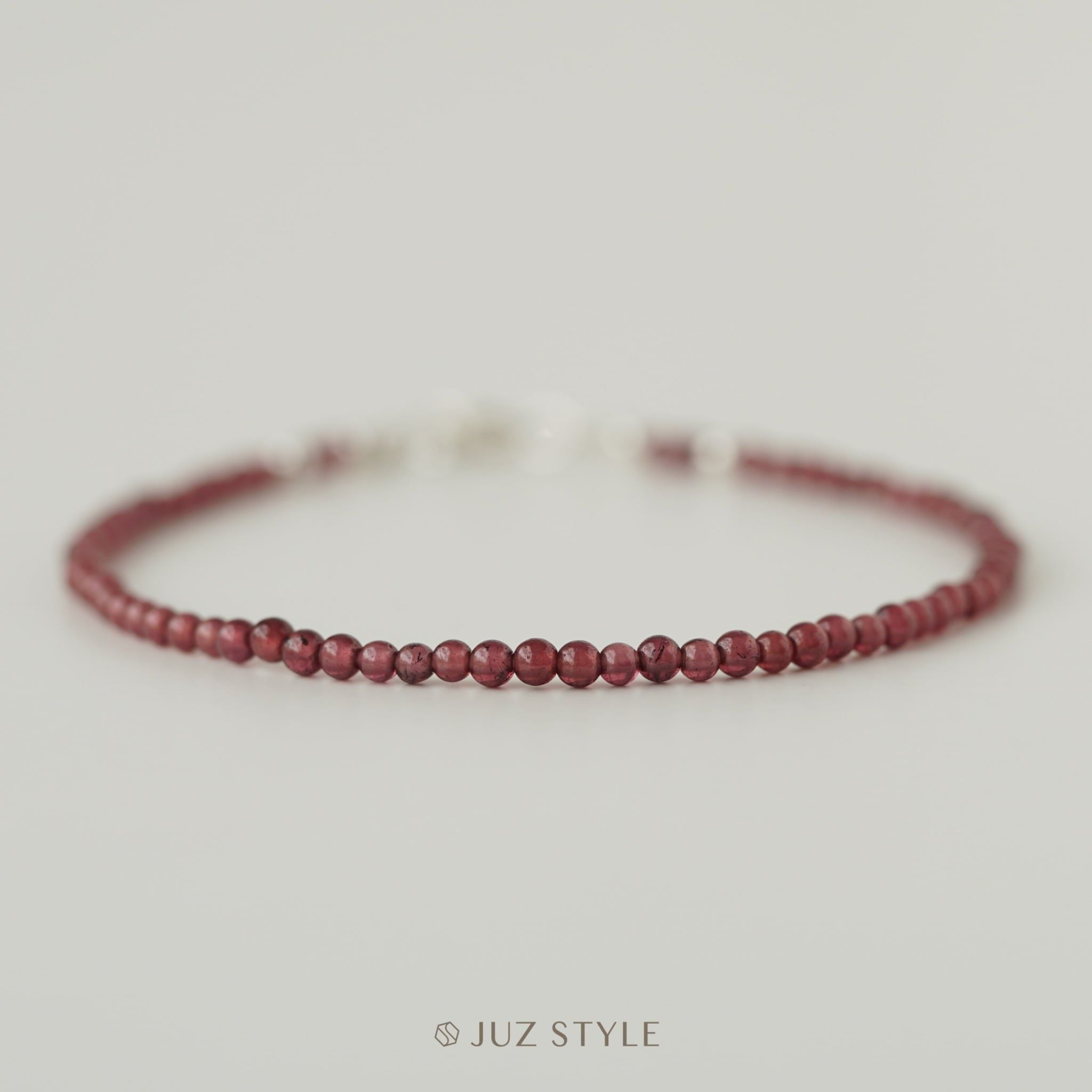  Vòng tay đá Garnet 2.2mm 