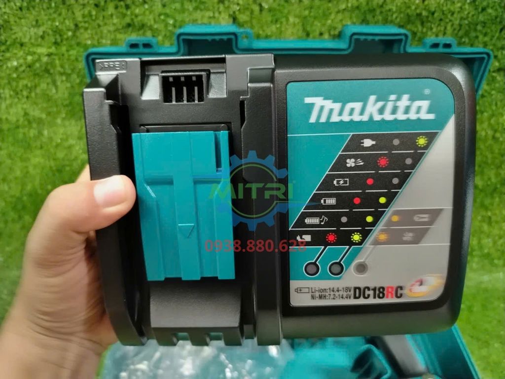 Máy Siết Bu Lông Dùng Pin 18V Makita DTW180RFE Chính Hãng Có Sẵn Tại Minh Triết - hình ảnh sản phẩm thực tế 6