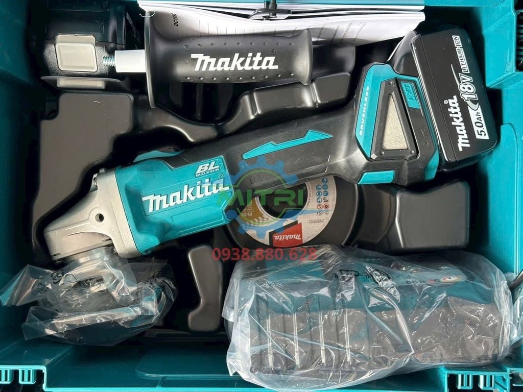 Máy Mài Cắt Dùng Pin Makita DGA404RTJ2 (18V) Chính Hãng Có Sẵn Tại Minh Triết Đang Giao Cho Công Ty Cơ Khí Dầu - hình ảnh sản phẩm thực tế 6