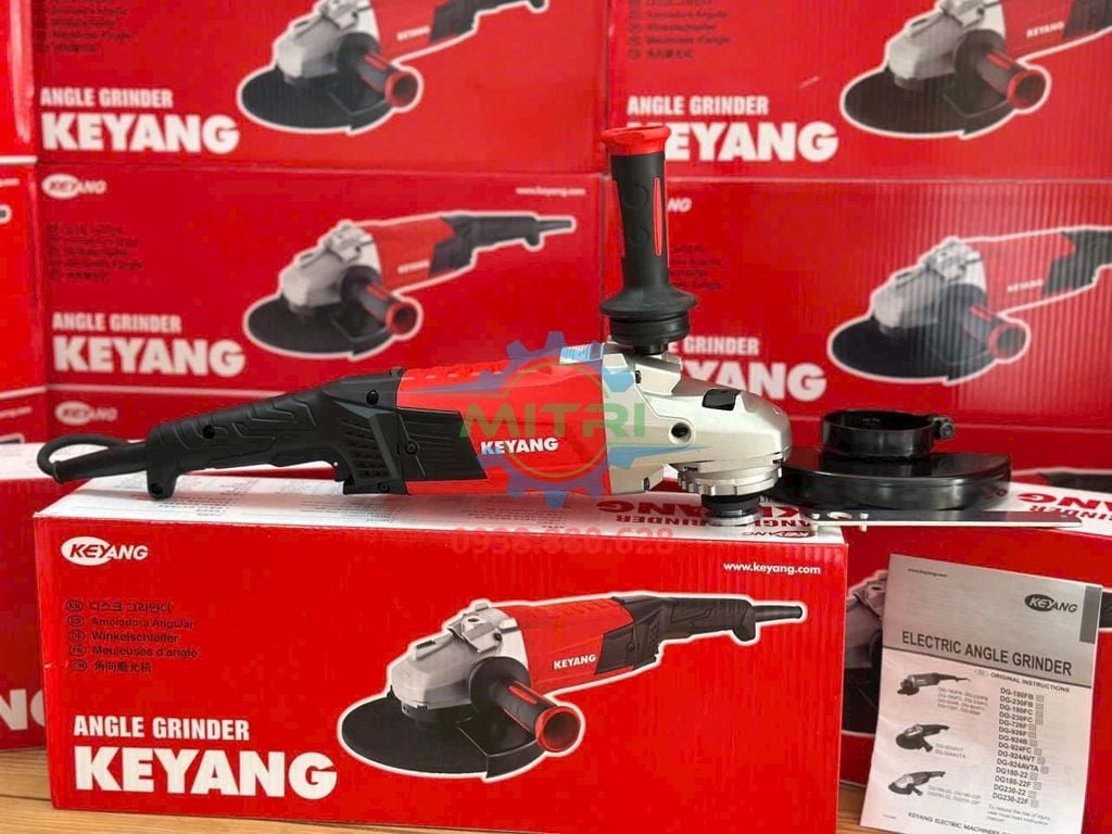 Máy Mài Góc Keyang 180mm DG180-22 Chính Hãng Có Sẵn Tại Minh Triết Đang Giao Cho Công Ty Cơ Khí Dầu Khí - hình ảnh sản phẩm thực tế 6