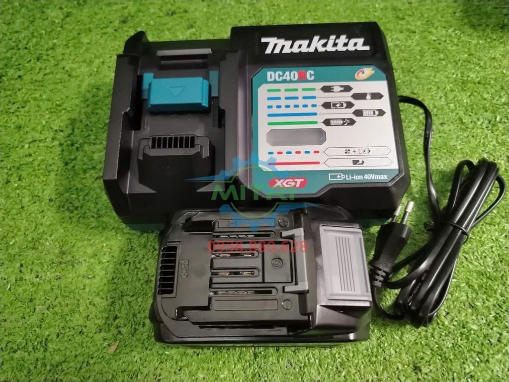 Bộ 2 Pin 4.0Ah + 1 Sạc Nhanh 40V Makita MKP1G002 Chính Hãng - hình ảnh sản phẩm thực tế 4