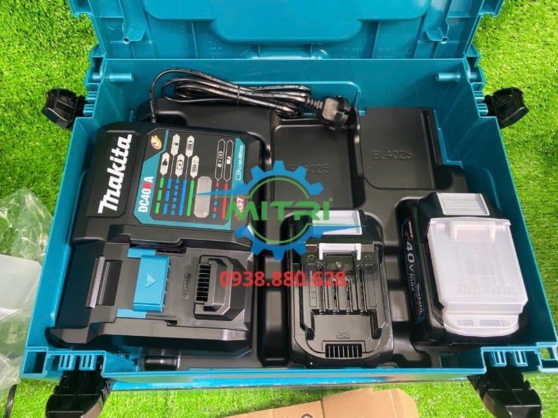 Bộ Pin Sạc Makita 191J97-1 Chính Hãng – 2 Pin BL4040 40V Max 4.0Ah + Sạc Nhanh DC40RA - hình ảnh sản phẩm thực tế 1