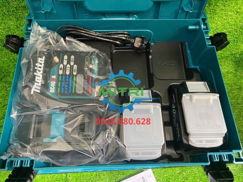Bộ Pin Sạc Makita 191J97-1 Chính Hãng – 2 Pin BL4040 40V Max 4.0Ah + Sạc Nhanh DC40RA - hình ảnh sản phẩm thực tế 4