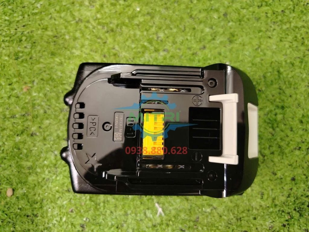 Pin Makita 18V 3.0Ah BL1830B Chính Hãng Có Sẵn Tại Minh Triết - hình ảnh sản phẩm thực tế 6