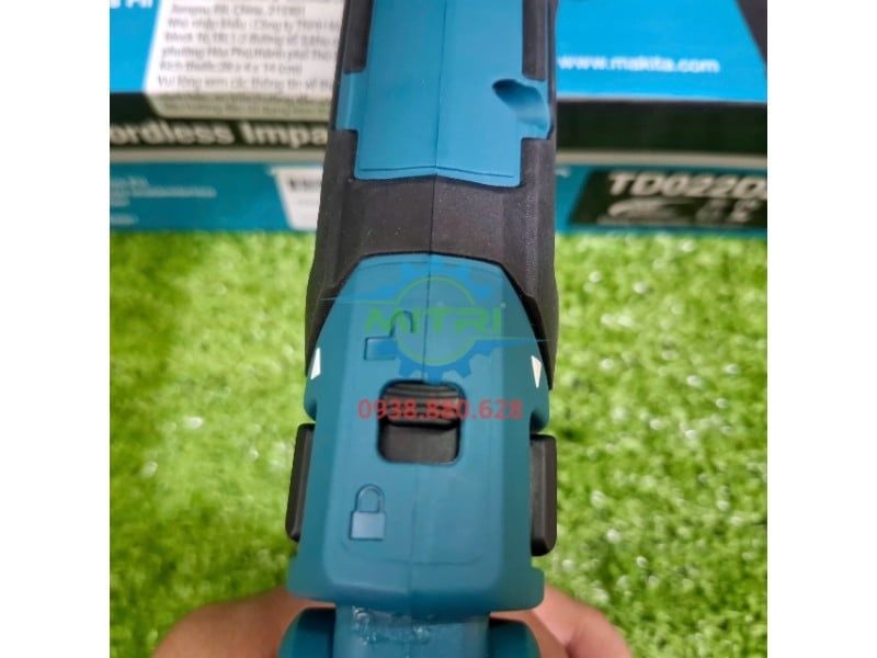 Máy Vặn Vít Dùng Pin 7.2V Makita TD022DZ Chính Hãng - hình ảnh sản phẩm thực tế 3