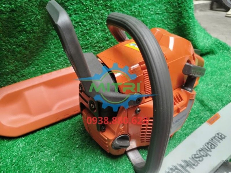 Combo Máy cưa xích chạy xăng 18" Husqvarna 353 (Brazil) (353 18'') (970 65 04-) - hình ảnh sản phẩm thực tế 7