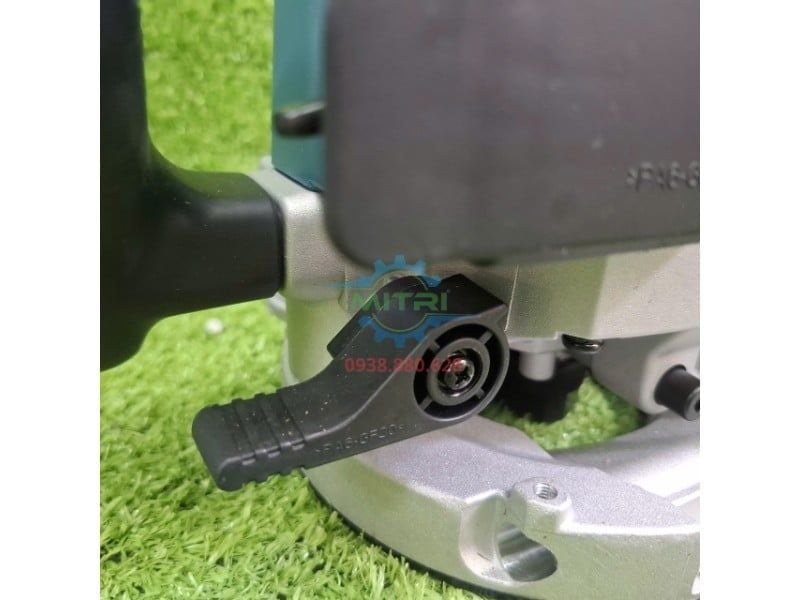 Máy Phay Makita M3600B 12.7mm Chính Hãng – Công Suất 1650W Cho Thợ Mộc, Xưởng Gỗ - hình ảnh sản phẩm thực tế 6