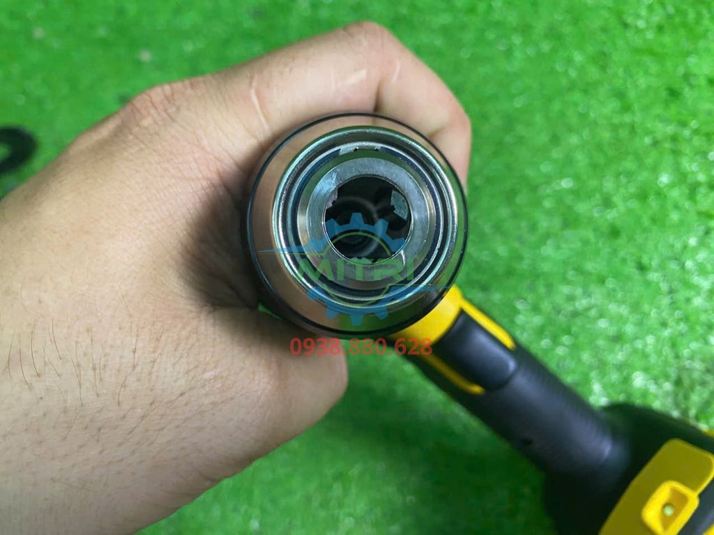 Máy Khoan Dewalt DCD709N 18V XR Chính Hãng Có Sẵn Tại Minh Triết - hình ảnh sản phẩm thực tế 6