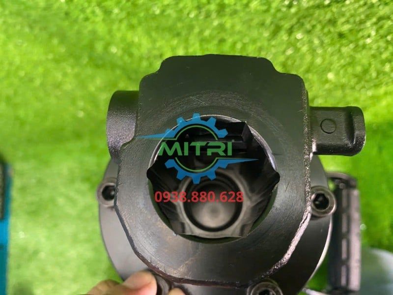 Máy Đục Bê Tông Makita HM1306 Chính Hãng – 30mm, 1510W, Có Sẵn Tại Minh Triết - hình ảnh sản phẩm thực tế 3