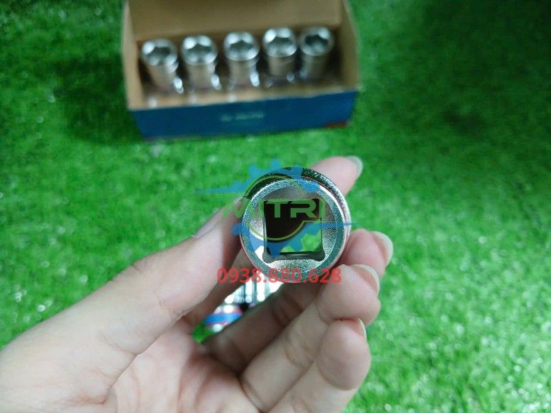 Đầu Tuýp Lục Giác 1/2" Ngắn Hệ Mét Kingtony 433519MR 19mm - hình ảnh sản phẩm thực tế 6