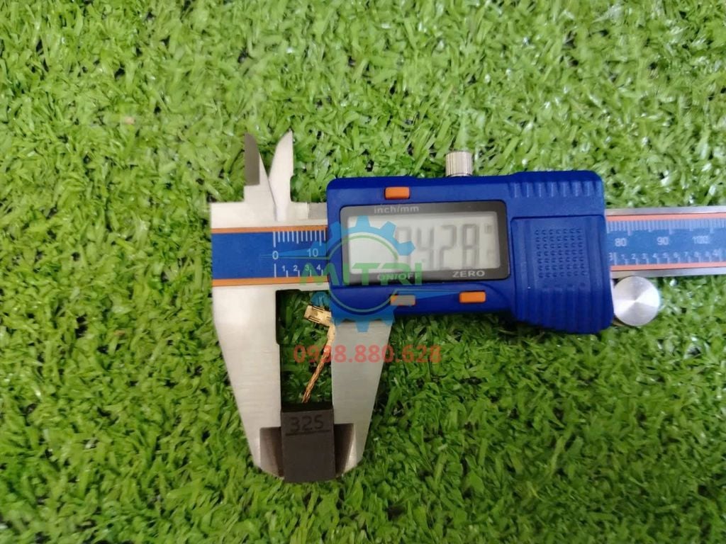 Chổi Than Makita CB-325 194074-2 Chính Hãng Có Sẵn Tại Minh Triết - hình ảnh sản phẩm thực tế 4