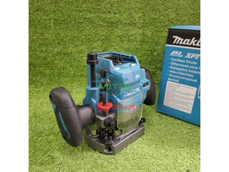 Máy Phay Dùng Pin Makita RP001GZ 40V Max Chính Hãng – Bộ 2 Pin 40V Max Và 1 Sạc - hình ảnh sản phẩm thực tế 8