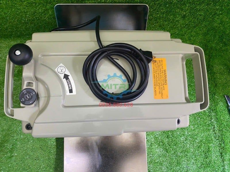 Makita 2012NB Có Tốt Không? Máy Bào Bàn 304mm Cho Thợ Mộc - hình ảnh sản phẩm thực tế 4