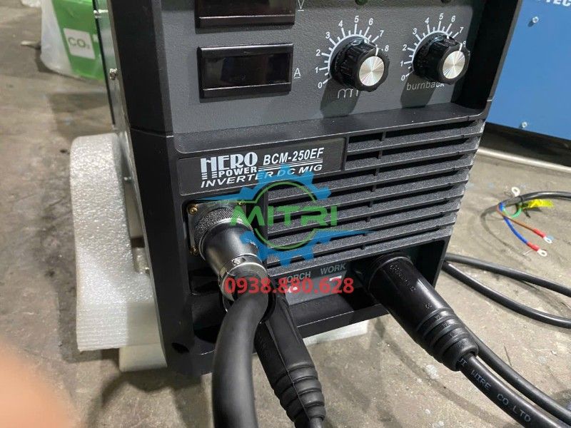 Máy Hàn MIG/MAG Hero BCM-250EF Chính Hãng – 250A, 1 Pha 220V, Inverter DC Cho Xưởng Cơ Khí - hình ảnh sản phẩm thực tế 5