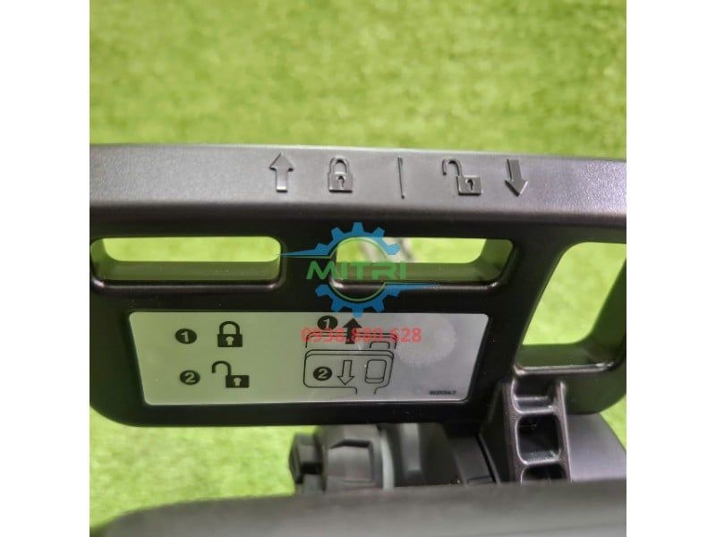 Máy Cưa Xích Makita UC4551A 1800W Chính Hãng – Lam 450mm, Cưa Gỗ Mạnh Mẽ - hình ảnh sản phẩm thực tế 4