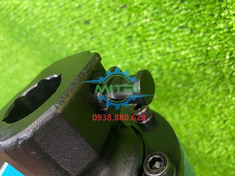 Máy Đục Bê Tông Makita HM1306 Chính Hãng – 30mm, 1510W, Có Sẵn Tại Minh Triết - hình ảnh sản phẩm thực tế 8