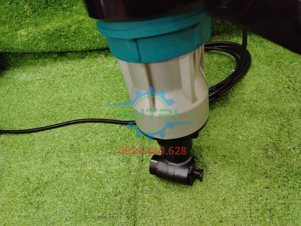 Minh Triết Có Sẵn Máy Đục Bê Tông Makita HM1511 Giao Cho Khách Hàng - hình ảnh sản phẩm thực tế 6