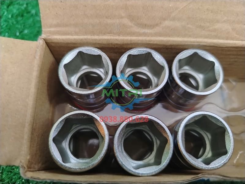 17mm Đầu tuýp ngắn 6 góc 1/2" Kingtony 433517MR - hình ảnh sản phẩm thực tế 3