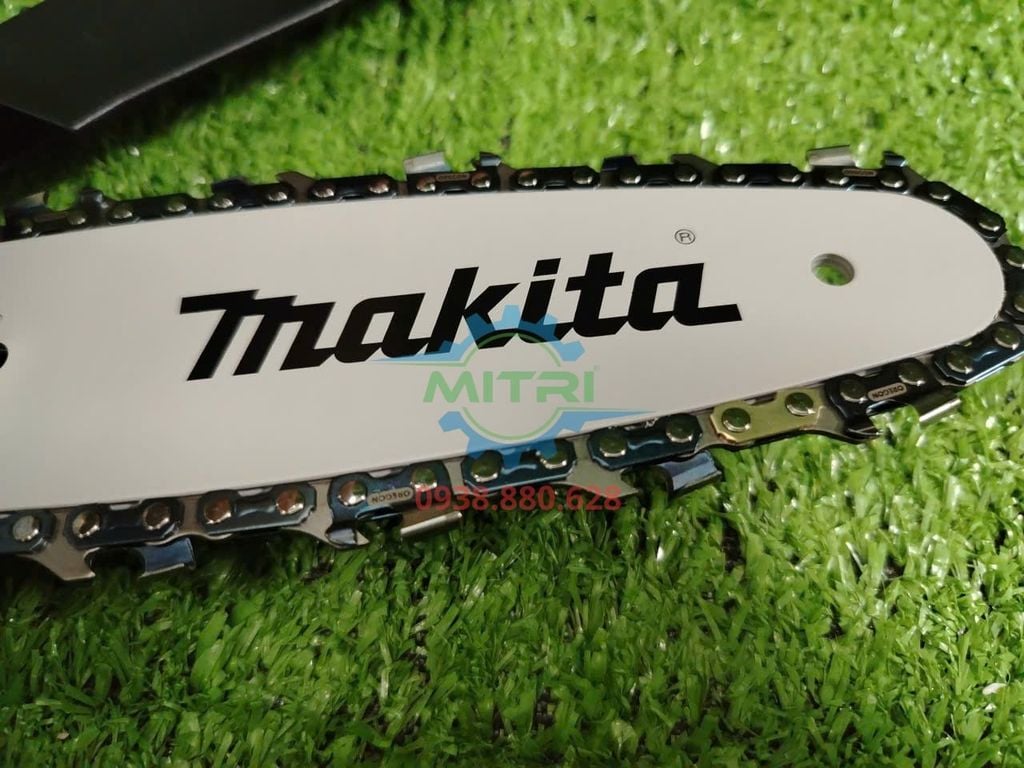 Máy Cưa Xích 150mm Dùng Pin 40V Max Makita UC029GZ01 Chính Hãng Có Sẵn Tại Minh Triết - hình ảnh sản phẩm thực tế 3