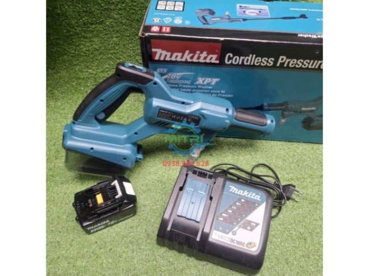 Máy Xịt Rửa Áp Lực Dùng Pin 18V Makita DHW180Z01 Chính Hãng - hình ảnh sản phẩm thực tế 7