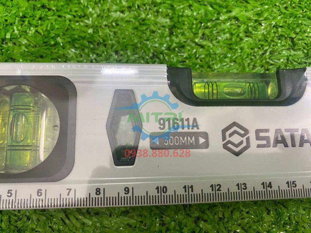 Thước Thủy 30cm/12in SATA 91611A Chính Hãng - hình ảnh sản phẩm thực tế 3