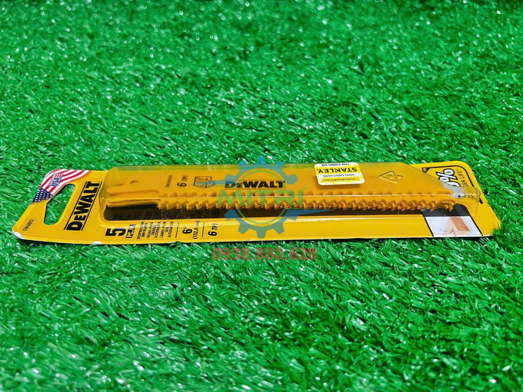 Lưỡi cưa kiếm cắt gỗ có đinh 6"-152.4mm 6TPI DEWALTS DW4802 - hình ảnh sản phẩm thực tế 3