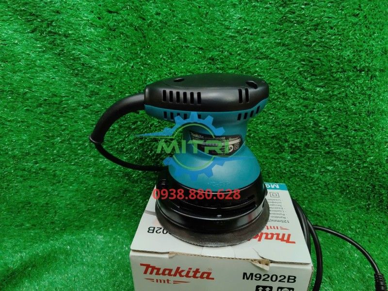 Máy Chà Nhám Quỹ Đạo Tròn Makita M9202B - hình ảnh sản phẩm thực tế 4